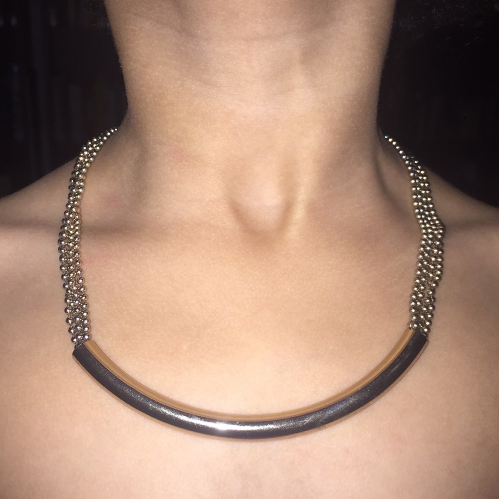 gold bar and chain necklace